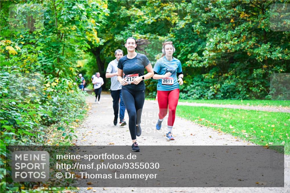 12.10.2025 - Bramfelder Halbmarathon 2025 Dr. Thomas Lammeyer http://msf.ph/oto/9355030 12.10.2025 10:52:28 Laufen 212, 2611 meine-sportfotos.de