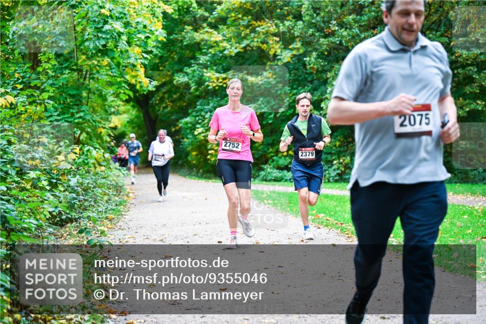 12.10.2025 - Bramfelder Halbmarathon 2025 Dr. Thomas Lammeyer http://msf.ph/oto/9355046 12.10.2025 10:52:31 Laufen 2054, 2752, 2379, 2075 meine-sportfotos.de