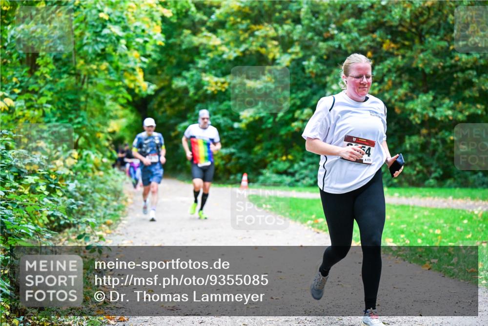 12.10.2025 - Bramfelder Halbmarathon 2025 Dr. Thomas Lammeyer http://msf.ph/oto/9355085 12.10.2025 10:52:37 Laufen 4, 173 meine-sportfotos.de