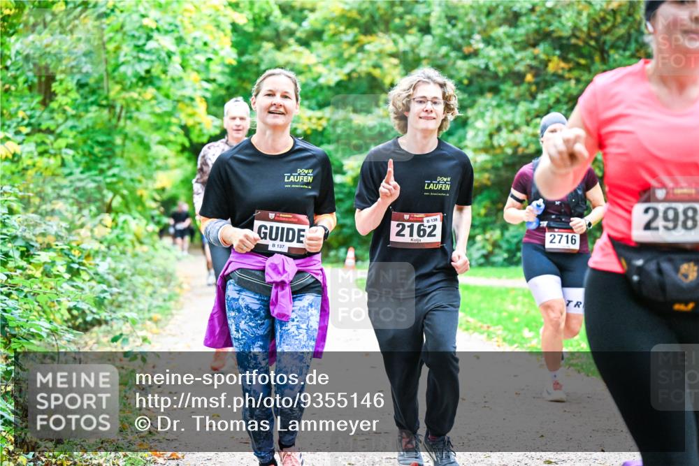 12.10.2025 - Bramfelder Halbmarathon 2025 Dr. Thomas Lammeyer http://msf.ph/oto/9355146 12.10.2025 10:52:49 Laufen 34, 137, 138, 2162, 298, 2716 meine-sportfotos.de