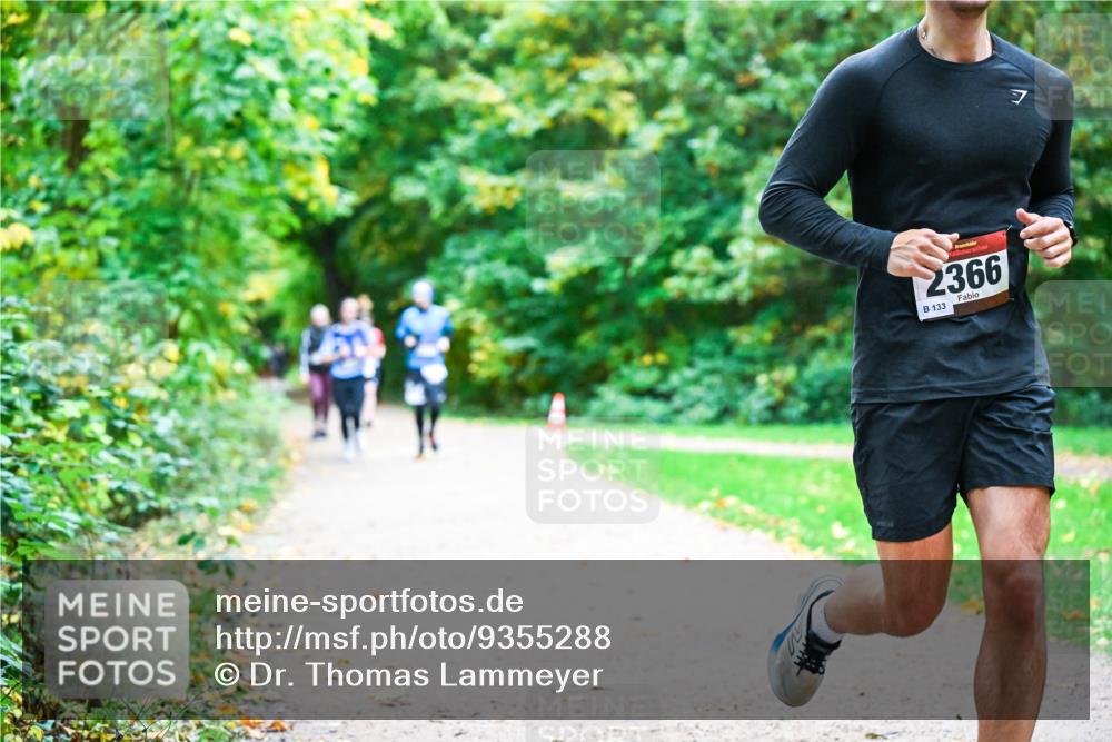12.10.2025 - Bramfelder Halbmarathon 2025 Dr. Thomas Lammeyer http://msf.ph/oto/9355288 12.10.2025 10:53:12 Laufen 2366, 133, 7 meine-sportfotos.de