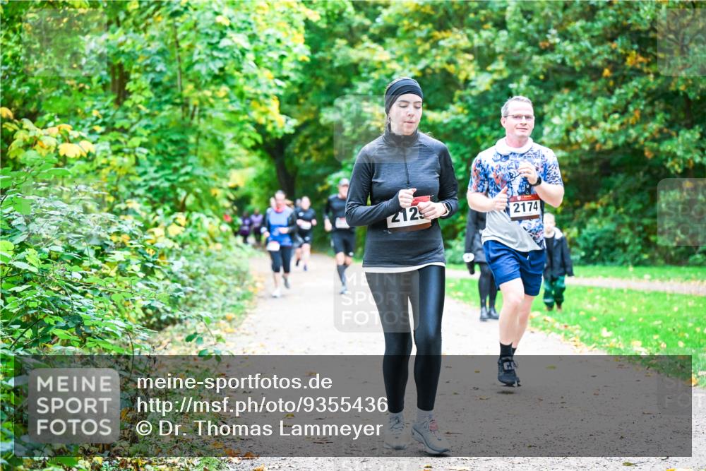 12.10.2025 - Bramfelder Halbmarathon 2025 Dr. Thomas Lammeyer http://msf.ph/oto/9355436 12.10.2025 10:53:46 Laufen 212, 2174 meine-sportfotos.de