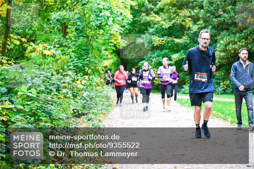 12.10.2025 - Bramfelder Halbmarathon 2025 Dr. Thomas Lammeyer http://msf.ph/oto/9355522 12.10.2025 10:54:03 Laufen 2464, 4 meine-sportfotos.de