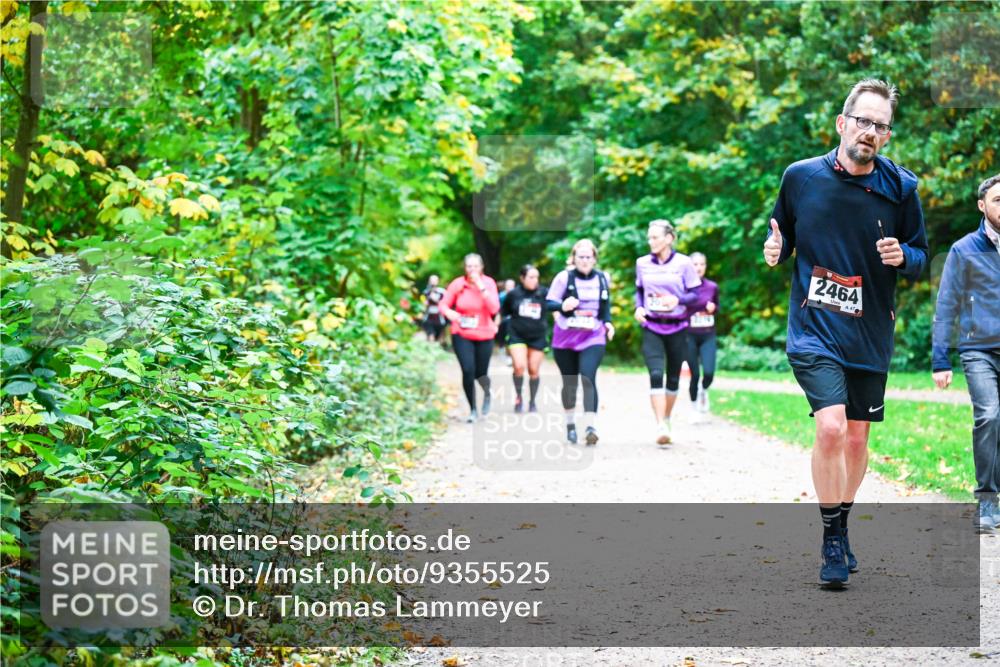 12.10.2025 - Bramfelder Halbmarathon 2025 Dr. Thomas Lammeyer http://msf.ph/oto/9355525 12.10.2025 10:54:03 Laufen 2464, 47 meine-sportfotos.de