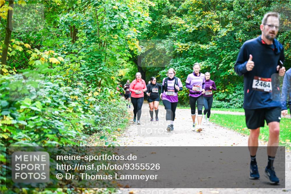 12.10.2025 - Bramfelder Halbmarathon 2025 Dr. Thomas Lammeyer http://msf.ph/oto/9355526 12.10.2025 10:54:04 Laufen 35, 2146, 2033, 2276, 2464 meine-sportfotos.de