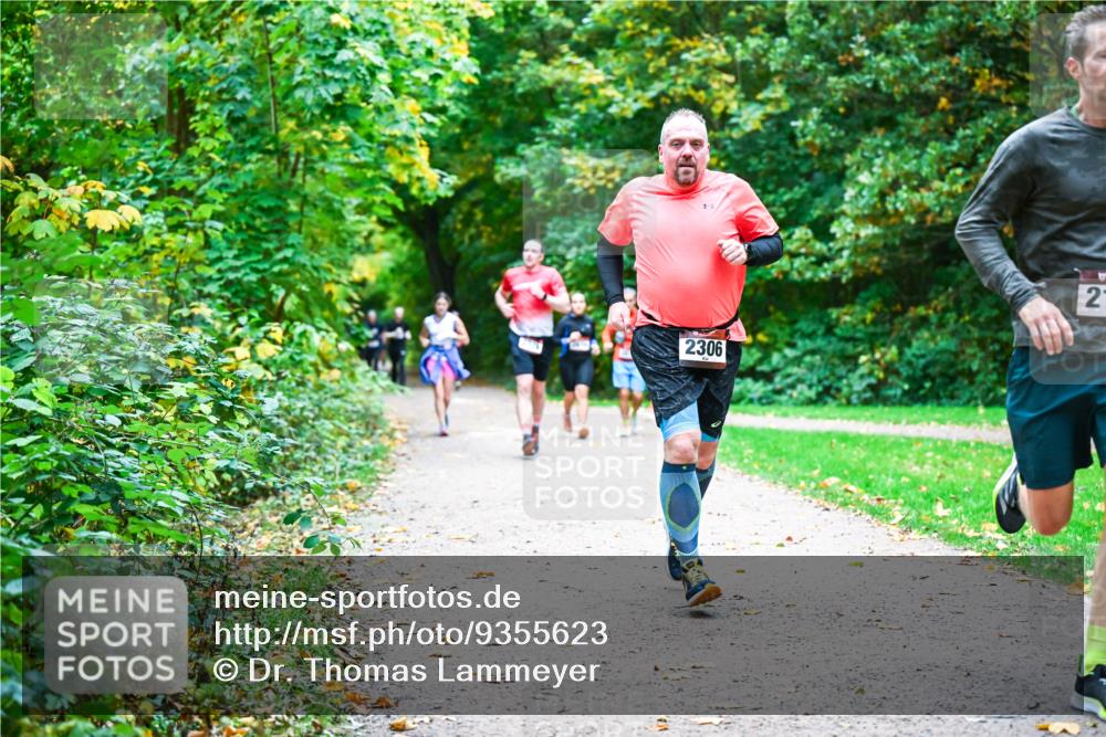 12.10.2025 - Bramfelder Halbmarathon 2025 Dr. Thomas Lammeyer http://msf.ph/oto/9355623 12.10.2025 10:54:18 Laufen 2306, 21 meine-sportfotos.de