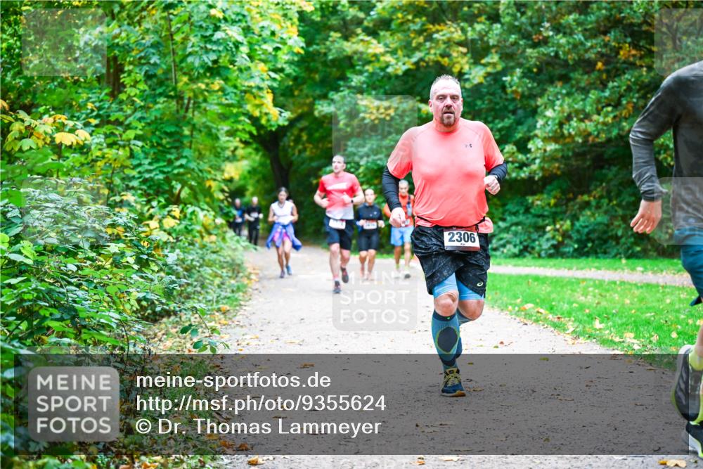 12.10.2025 - Bramfelder Halbmarathon 2025 Dr. Thomas Lammeyer http://msf.ph/oto/9355624 12.10.2025 10:54:18 Laufen 2306 meine-sportfotos.de