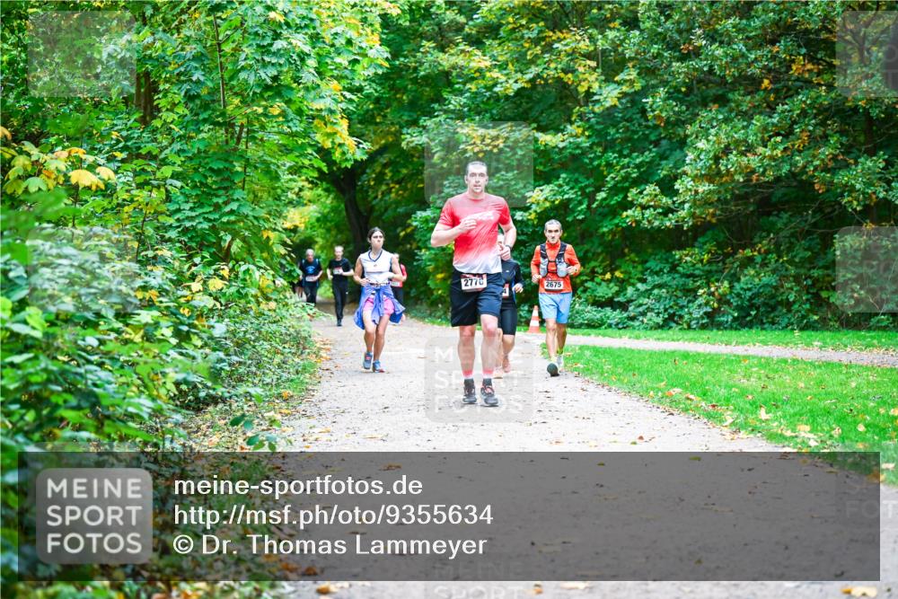 12.10.2025 - Bramfelder Halbmarathon 2025 Dr. Thomas Lammeyer http://msf.ph/oto/9355634 12.10.2025 10:54:20 Laufen 2776, 2675 meine-sportfotos.de