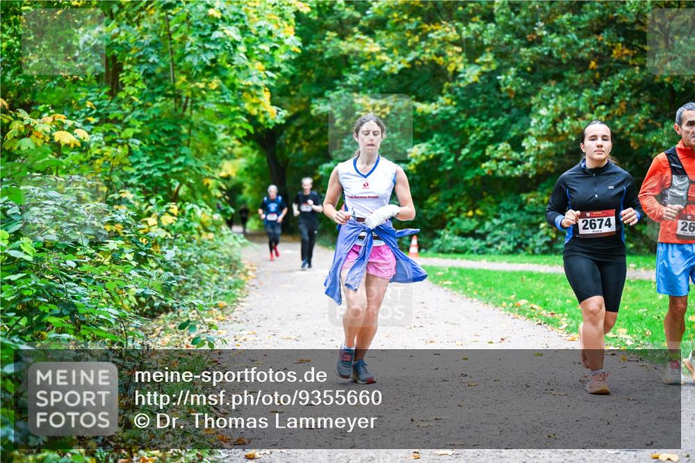 12.10.2025 - Bramfelder Halbmarathon 2025 Dr. Thomas Lammeyer http://msf.ph/oto/9355660 12.10.2025 10:54:24 Laufen 2674, 26 meine-sportfotos.de