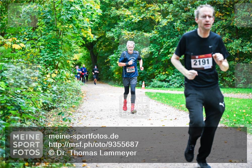 12.10.2025 - Bramfelder Halbmarathon 2025 Dr. Thomas Lammeyer http://msf.ph/oto/9355687 12.10.2025 10:54:31 Laufen 2506, 2191 meine-sportfotos.de
