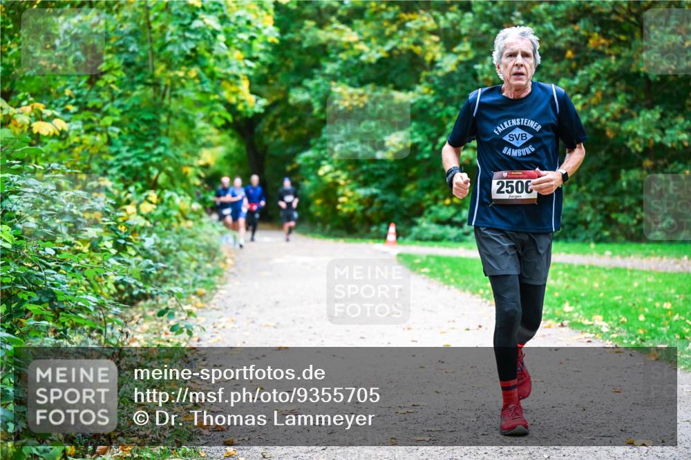 12.10.2025 - Bramfelder Halbmarathon 2025 Dr. Thomas Lammeyer http://msf.ph/oto/9355705 12.10.2025 10:54:33 Laufen 2500 meine-sportfotos.de