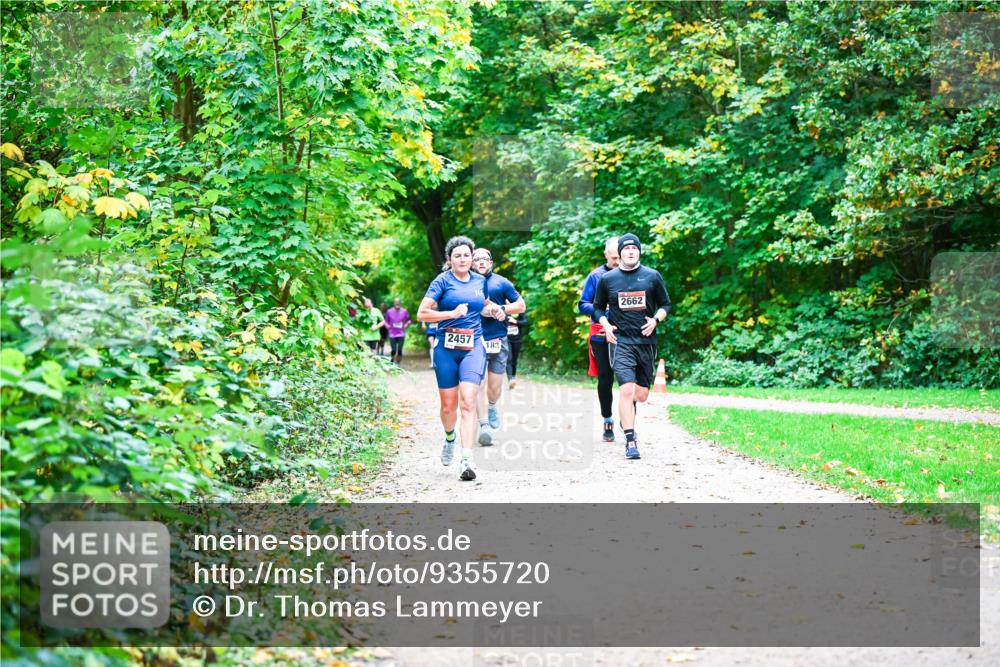 12.10.2025 - Bramfelder Halbmarathon 2025 Dr. Thomas Lammeyer http://msf.ph/oto/9355720 12.10.2025 10:54:39 Laufen 2457, 183, 2662 meine-sportfotos.de