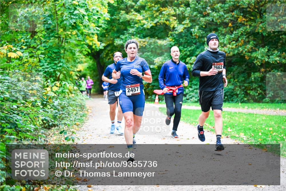 12.10.2025 - Bramfelder Halbmarathon 2025 Dr. Thomas Lammeyer http://msf.ph/oto/9355736 12.10.2025 10:54:41 Laufen 21, 361, 2457, 8114, 2662 meine-sportfotos.de