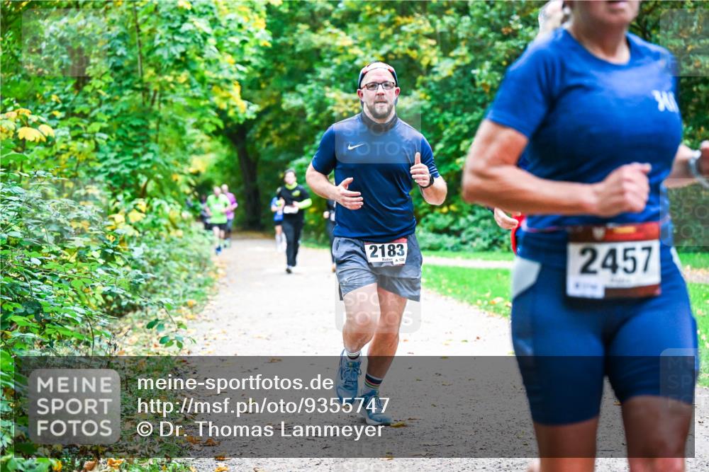 12.10.2025 - Bramfelder Halbmarathon 2025 Dr. Thomas Lammeyer http://msf.ph/oto/9355747 12.10.2025 10:54:43 Laufen 2183, 120, 2457 meine-sportfotos.de