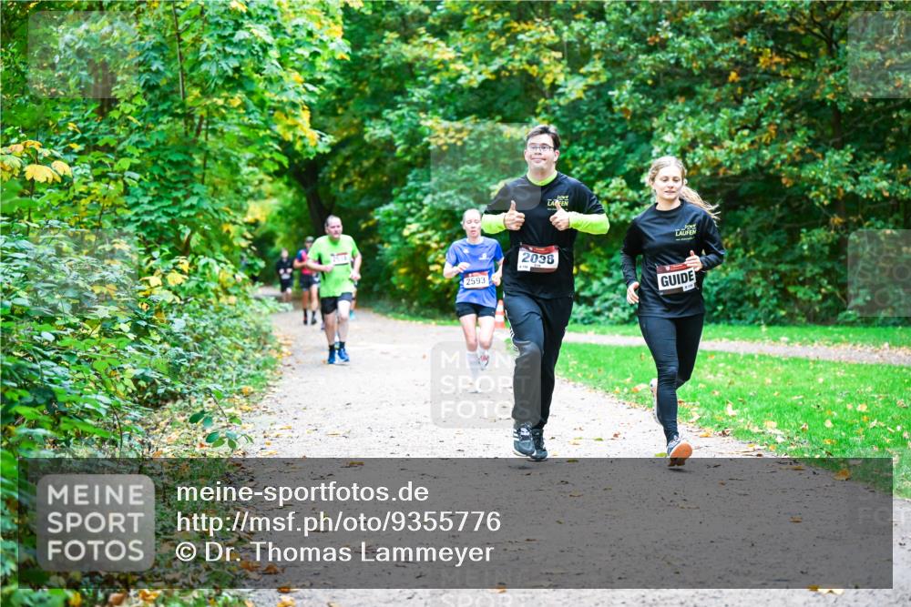 12.10.2025 - Bramfelder Halbmarathon 2025 Dr. Thomas Lammeyer http://msf.ph/oto/9355776 12.10.2025 10:54:48 Laufen 2593, 2038 meine-sportfotos.de