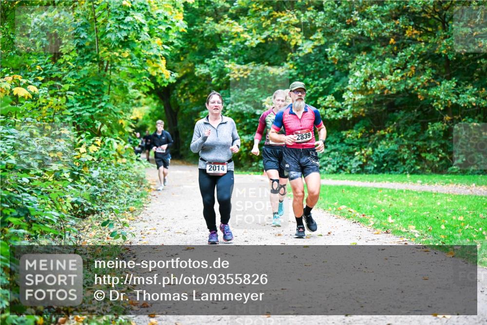 12.10.2025 - Bramfelder Halbmarathon 2025 Dr. Thomas Lammeyer http://msf.ph/oto/9355826 12.10.2025 10:54:57 Laufen 2014, 2839 meine-sportfotos.de