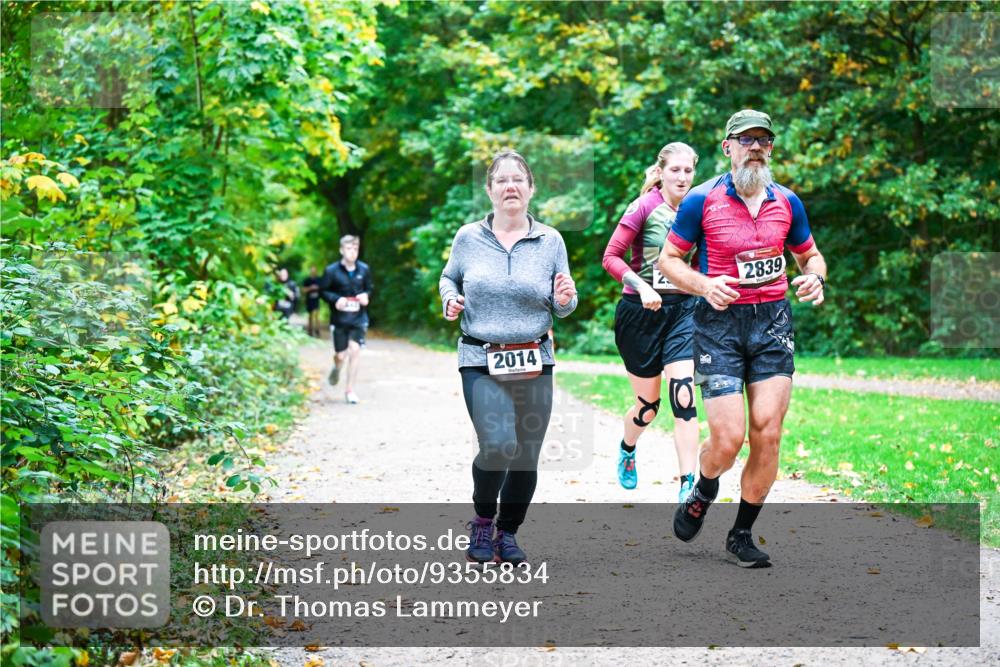 12.10.2025 - Bramfelder Halbmarathon 2025 Dr. Thomas Lammeyer http://msf.ph/oto/9355834 12.10.2025 10:54:58 Laufen 2014, 2839 meine-sportfotos.de