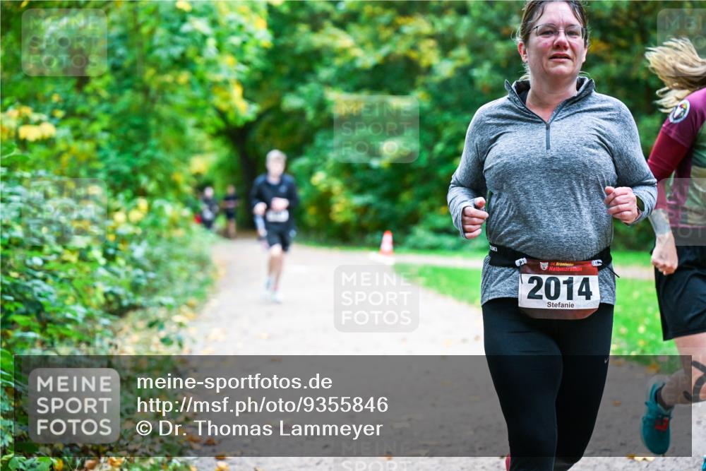 12.10.2025 - Bramfelder Halbmarathon 2025 Dr. Thomas Lammeyer http://msf.ph/oto/9355846 12.10.2025 10:55:00 Laufen 34, 2014 meine-sportfotos.de