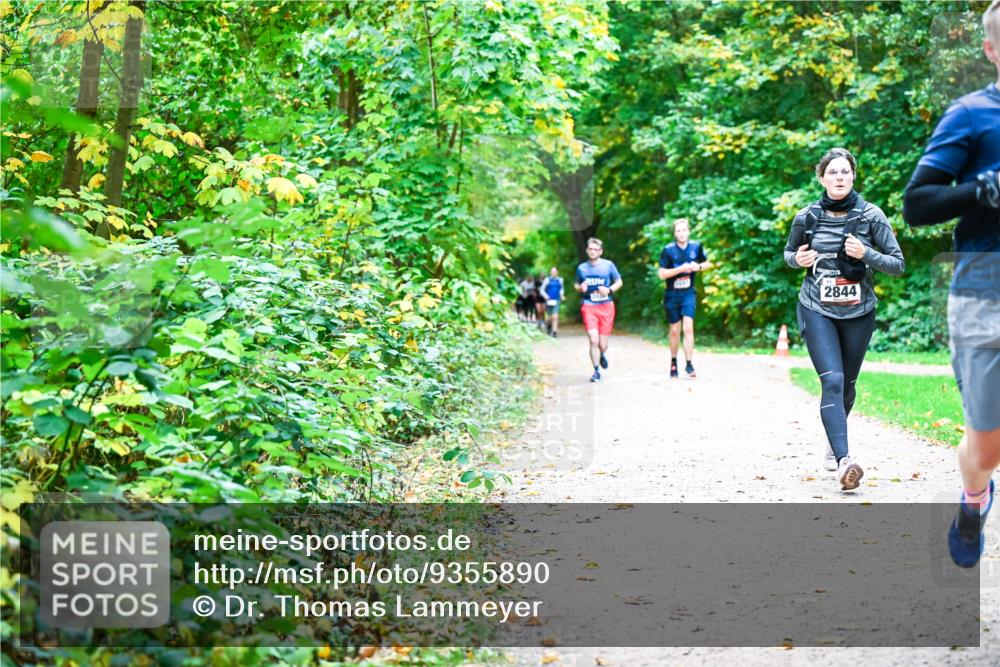 12.10.2025 - Bramfelder Halbmarathon 2025 Dr. Thomas Lammeyer http://msf.ph/oto/9355890 12.10.2025 10:55:09 Laufen 2844 meine-sportfotos.de