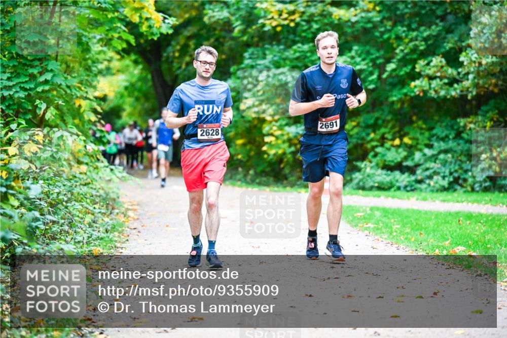 12.10.2025 - Bramfelder Halbmarathon 2025 Dr. Thomas Lammeyer http://msf.ph/oto/9355909 12.10.2025 10:55:13 Laufen 2024, 2628, 2691 meine-sportfotos.de