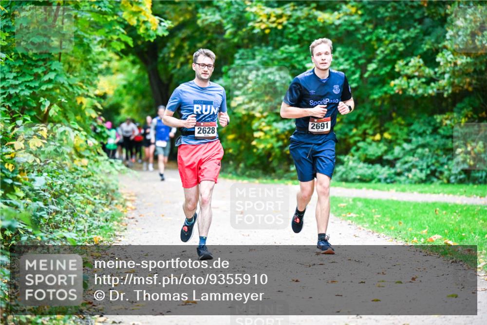 12.10.2025 - Bramfelder Halbmarathon 2025 Dr. Thomas Lammeyer http://msf.ph/oto/9355910 12.10.2025 10:55:14 Laufen 2024, 2628, 2691 meine-sportfotos.de