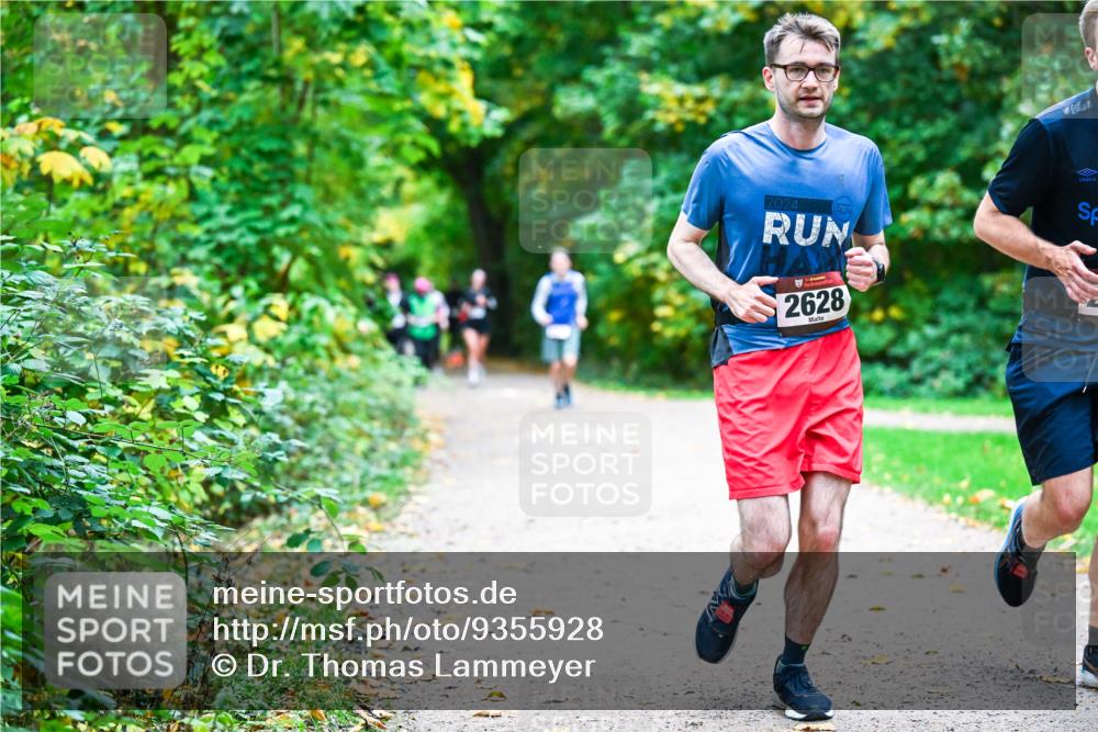 12.10.2025 - Bramfelder Halbmarathon 2025 Dr. Thomas Lammeyer http://msf.ph/oto/9355928 12.10.2025 10:55:16 Laufen 2024, 2628 meine-sportfotos.de