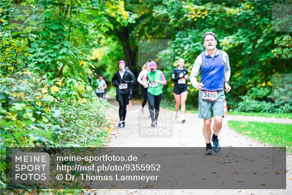12.10.2025 - Bramfelder Halbmarathon 2025 Dr. Thomas Lammeyer http://msf.ph/oto/9355952 12.10.2025 10:55:22 Laufen 2629, 2478 meine-sportfotos.de