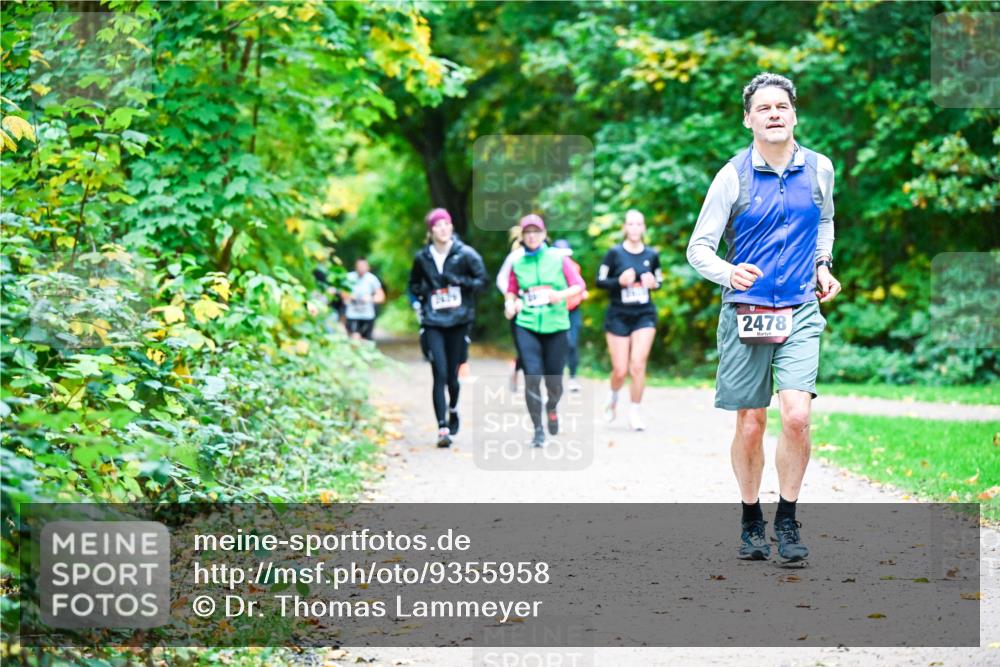 12.10.2025 - Bramfelder Halbmarathon 2025 Dr. Thomas Lammeyer http://msf.ph/oto/9355958 12.10.2025 10:55:23 Laufen 2478 meine-sportfotos.de