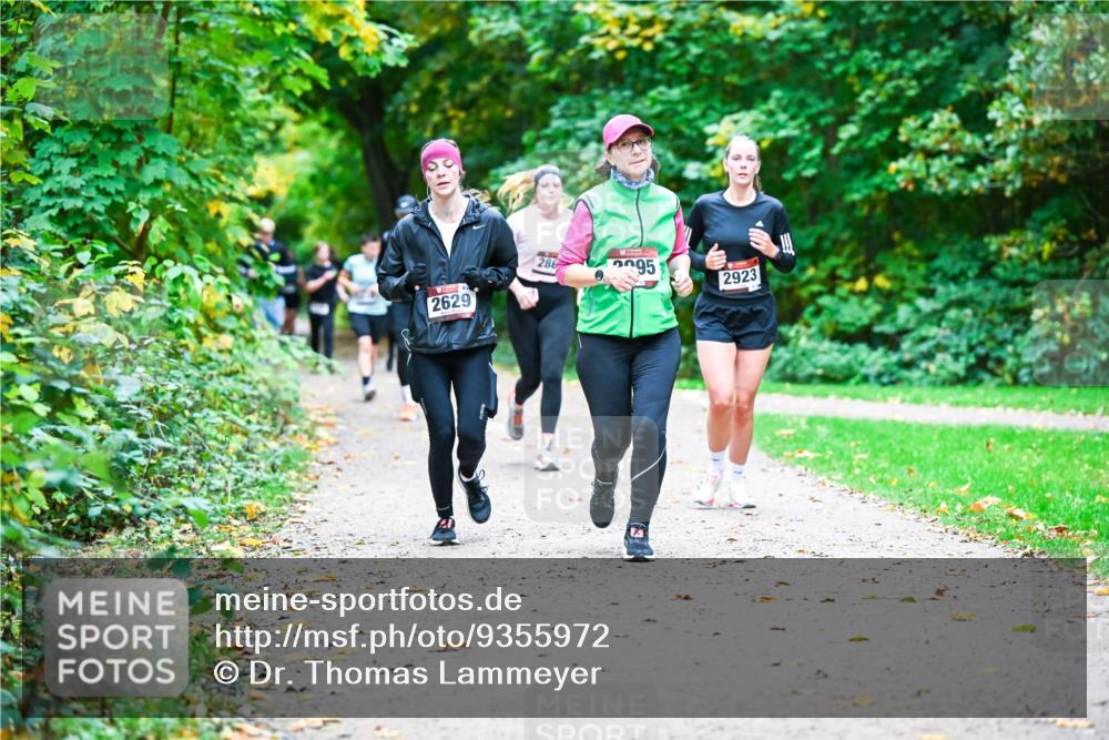 12.10.2025 - Bramfelder Halbmarathon 2025 Dr. Thomas Lammeyer http://msf.ph/oto/9355972 12.10.2025 10:55:26 Laufen 2629, 286, 2095, 2923, 13 meine-sportfotos.de