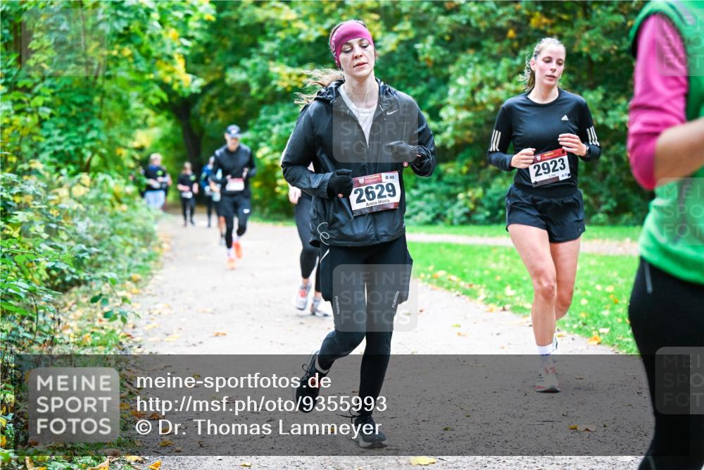 12.10.2025 - Bramfelder Halbmarathon 2025 Dr. Thomas Lammeyer http://msf.ph/oto/9355993 12.10.2025 10:55:29 Laufen 49, 2629, 2923, 33 meine-sportfotos.de