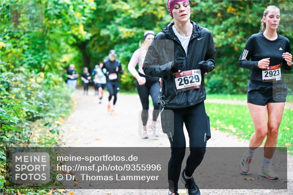 12.10.2025 - Bramfelder Halbmarathon 2025 Dr. Thomas Lammeyer http://msf.ph/oto/9355996 12.10.2025 10:55:29 Laufen 49, 2629, 2923 meine-sportfotos.de