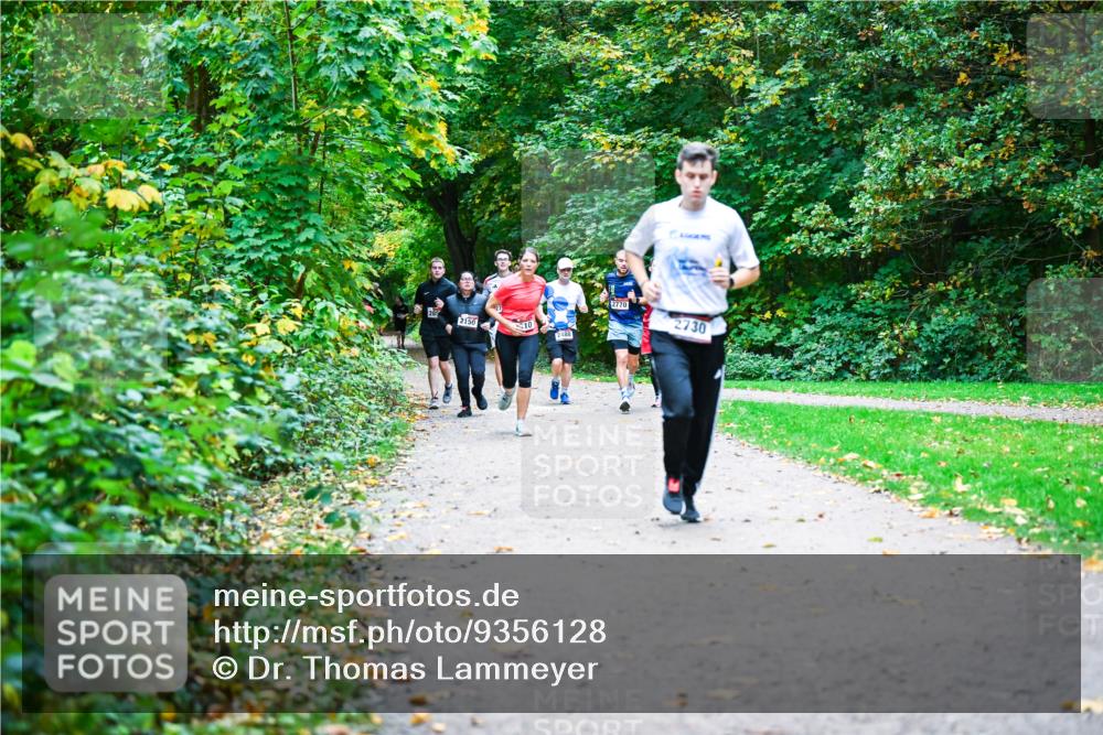 12.10.2025 - Bramfelder Halbmarathon 2025 Dr. Thomas Lammeyer http://msf.ph/oto/9356128 12.10.2025 10:55:56 Laufen 285, 2150, 2770, 2730 meine-sportfotos.de