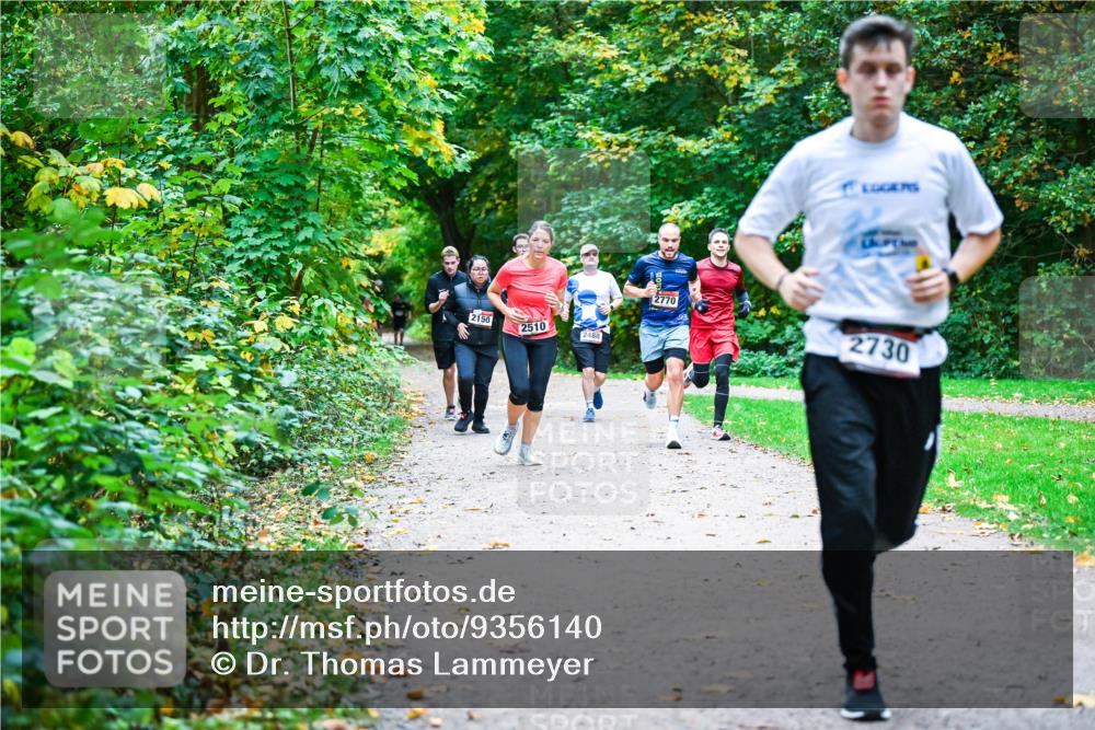 12.10.2025 - Bramfelder Halbmarathon 2025 Dr. Thomas Lammeyer http://msf.ph/oto/9356140 12.10.2025 10:55:58 Laufen 2150, 2510, 2488, 2770, 2730 meine-sportfotos.de