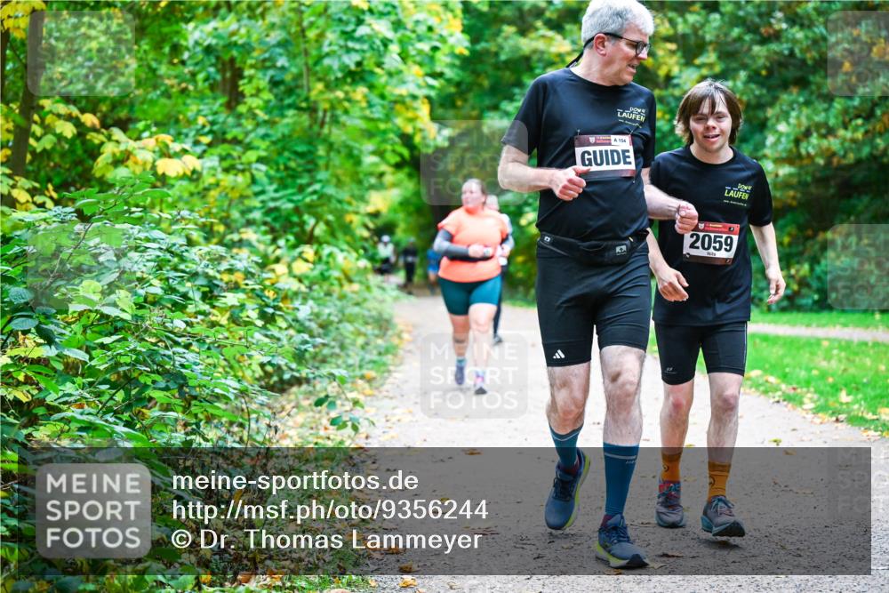 12.10.2025 - Bramfelder Halbmarathon 2025 Dr. Thomas Lammeyer http://msf.ph/oto/9356244 12.10.2025 10:56:24 Laufen 154, 2059 meine-sportfotos.de