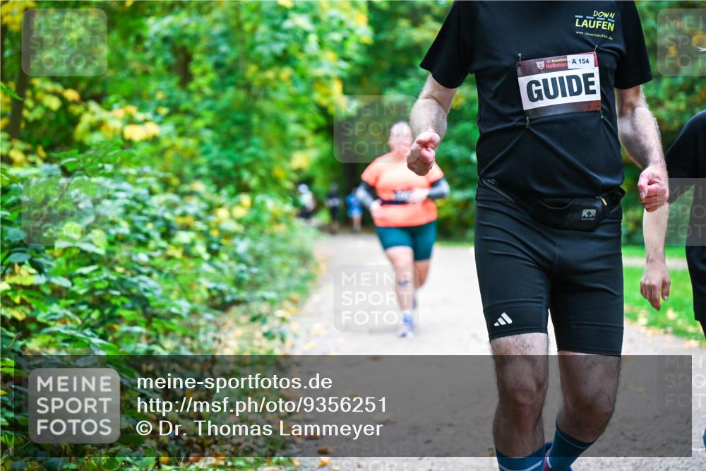 12.10.2025 - Bramfelder Halbmarathon 2025 Dr. Thomas Lammeyer http://msf.ph/oto/9356251 12.10.2025 10:56:25 Laufen 34, 154 meine-sportfotos.de