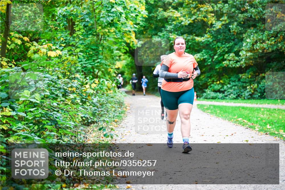 12.10.2025 - Bramfelder Halbmarathon 2025 Dr. Thomas Lammeyer http://msf.ph/oto/9356257 12.10.2025 10:56:26 Laufen  meine-sportfotos.de