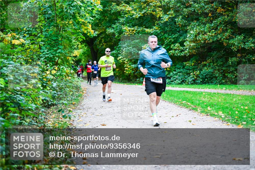 12.10.2025 - Bramfelder Halbmarathon 2025 Dr. Thomas Lammeyer http://msf.ph/oto/9356346 12.10.2025 10:56:52 Laufen 2774, 2889 meine-sportfotos.de