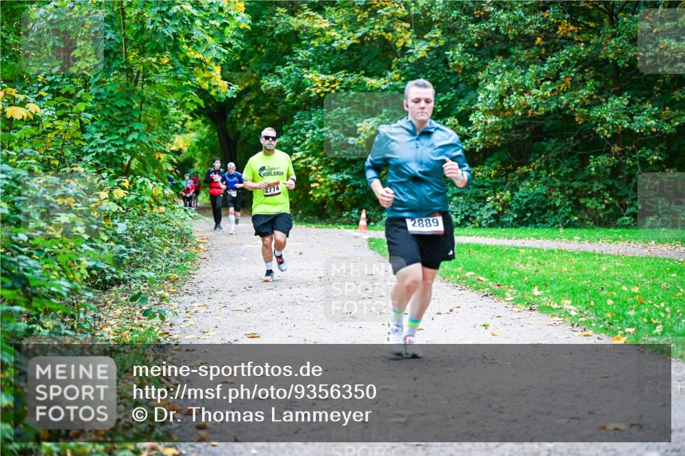 12.10.2025 - Bramfelder Halbmarathon 2025 Dr. Thomas Lammeyer http://msf.ph/oto/9356350 12.10.2025 10:56:53 Laufen 2774, 2889 meine-sportfotos.de