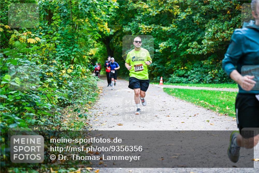 12.10.2025 - Bramfelder Halbmarathon 2025 Dr. Thomas Lammeyer http://msf.ph/oto/9356356 12.10.2025 10:56:54 Laufen 2774 meine-sportfotos.de