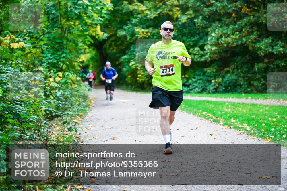 12.10.2025 - Bramfelder Halbmarathon 2025 Dr. Thomas Lammeyer http://msf.ph/oto/9356366 12.10.2025 10:56:55 Laufen 2774 meine-sportfotos.de