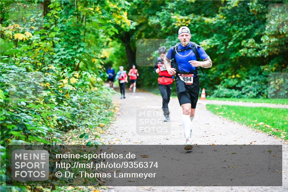 12.10.2025 - Bramfelder Halbmarathon 2025 Dr. Thomas Lammeyer http://msf.ph/oto/9356374 12.10.2025 10:56:58 Laufen 894 meine-sportfotos.de