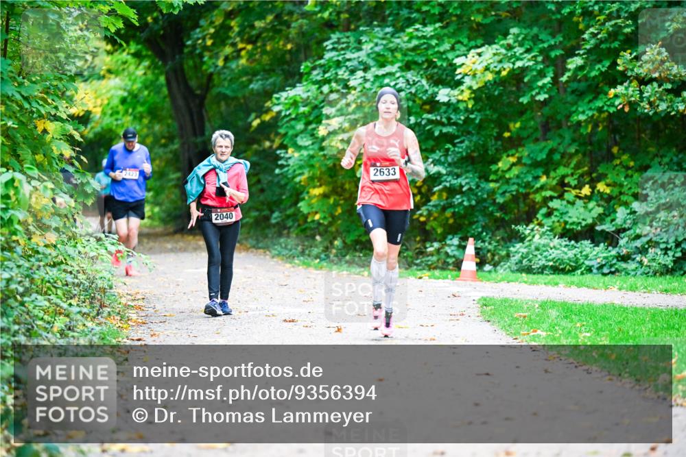 12.10.2025 - Bramfelder Halbmarathon 2025 Dr. Thomas Lammeyer http://msf.ph/oto/9356394 12.10.2025 10:57:04 Laufen 2423, 2040, 2633 meine-sportfotos.de
