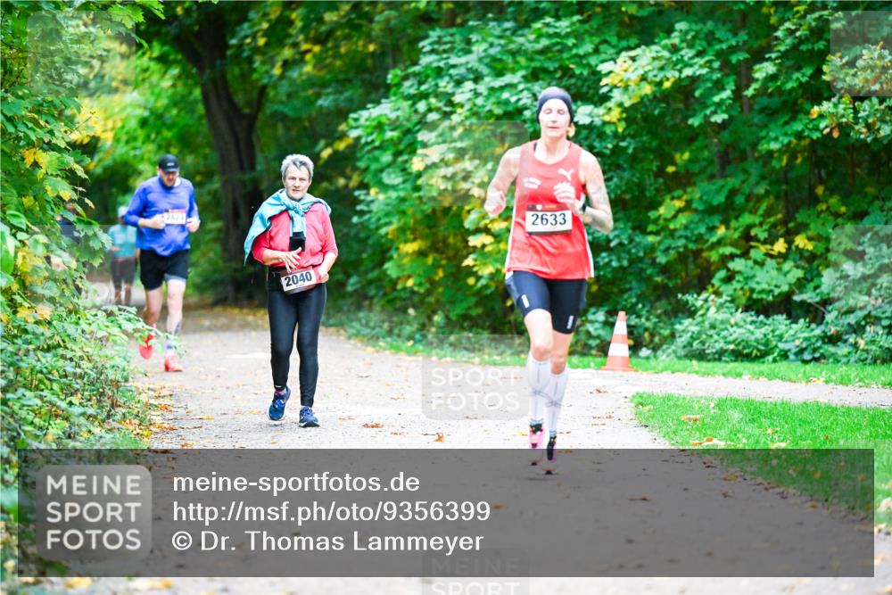 12.10.2025 - Bramfelder Halbmarathon 2025 Dr. Thomas Lammeyer http://msf.ph/oto/9356399 12.10.2025 10:57:05 Laufen 2423, 2040, 2633 meine-sportfotos.de