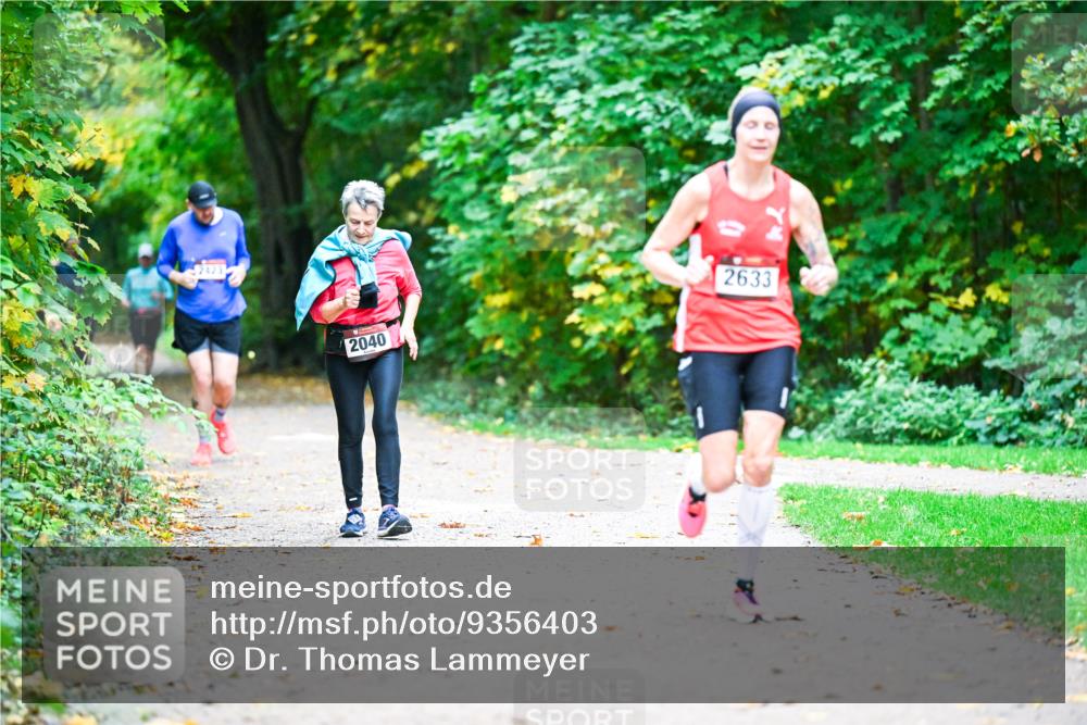 12.10.2025 - Bramfelder Halbmarathon 2025 Dr. Thomas Lammeyer http://msf.ph/oto/9356403 12.10.2025 10:57:06 Laufen 2423, 2040, 2633 meine-sportfotos.de