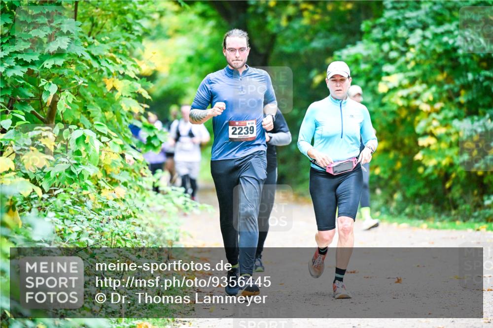 12.10.2025 - Bramfelder Halbmarathon 2025 Dr. Thomas Lammeyer http://msf.ph/oto/9356445 12.10.2025 10:57:18 Laufen 120, 2239 meine-sportfotos.de