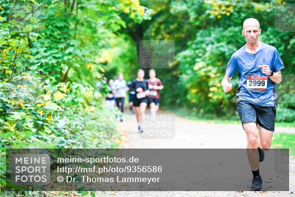 12.10.2025 - Bramfelder Halbmarathon 2025 Dr. Thomas Lammeyer http://msf.ph/oto/9356586 12.10.2025 10:58:07 Laufen 2999, 19 meine-sportfotos.de