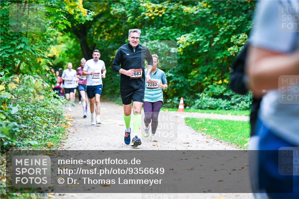 12.10.2025 - Bramfelder Halbmarathon 2025 Dr. Thomas Lammeyer http://msf.ph/oto/9356649 12.10.2025 10:58:20 Laufen 2980, 2683, 2282 meine-sportfotos.de
