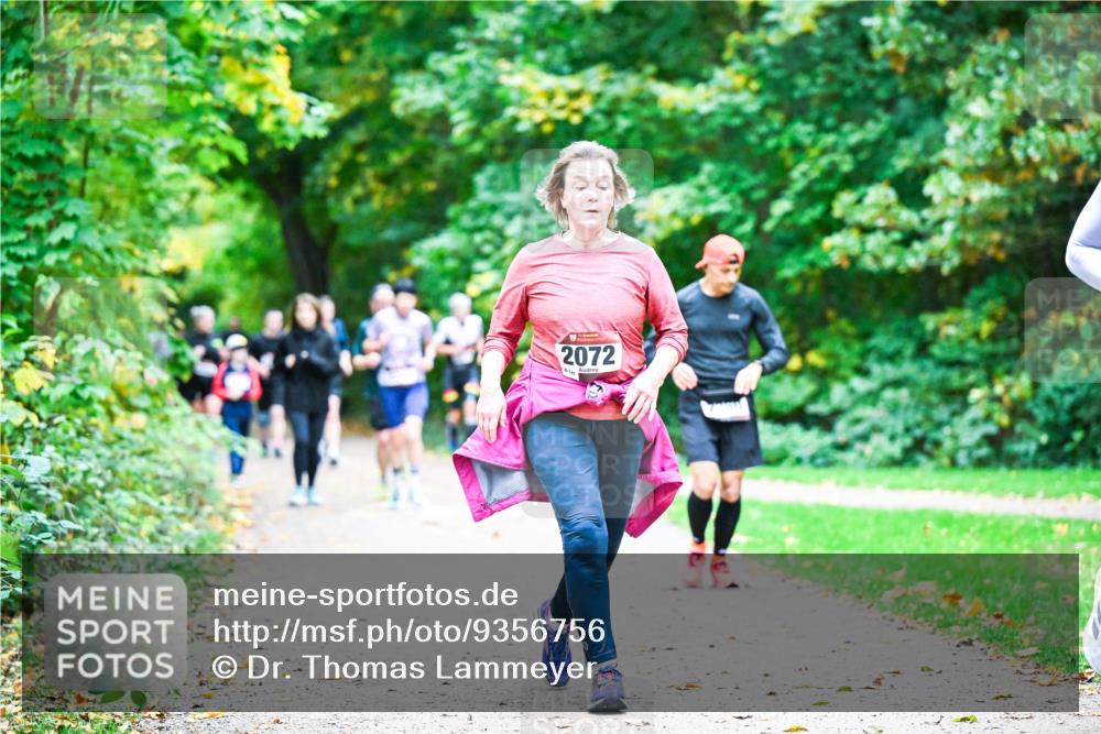 12.10.2025 - Bramfelder Halbmarathon 2025 Dr. Thomas Lammeyer http://msf.ph/oto/9356756 12.10.2025 10:58:41 Laufen 2072 meine-sportfotos.de