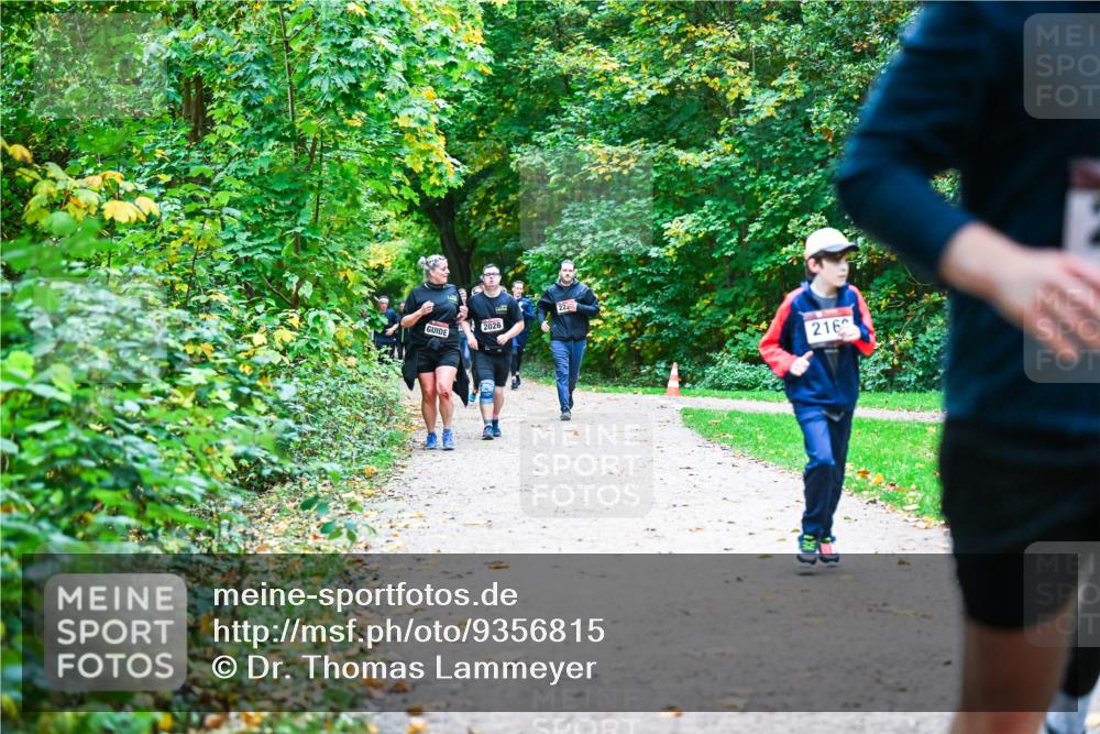 12.10.2025 - Bramfelder Halbmarathon 2025 Dr. Thomas Lammeyer http://msf.ph/oto/9356815 12.10.2025 10:58:52 Laufen 2026, 216 meine-sportfotos.de