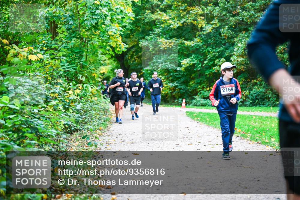 12.10.2025 - Bramfelder Halbmarathon 2025 Dr. Thomas Lammeyer http://msf.ph/oto/9356816 12.10.2025 10:58:53 Laufen 2026, 3520, 2220, 2169 meine-sportfotos.de